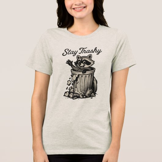 Trashy Raccoon bleibe Tri-Blend Shirt (Vorderseite)