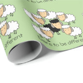 Trau dich anders zu sein schwarzes Schaf Geschenkpapier (Rolleneckpunkt)