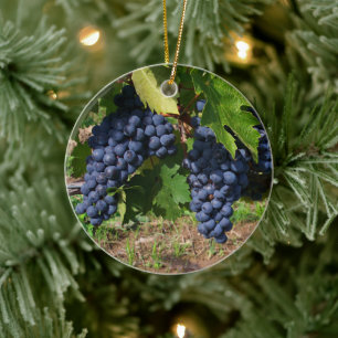 Trauben an einem Weinreben-Ornament Keramikornament