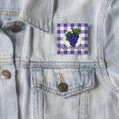 Trauben auf Kariertem Violett - Glückliches Ernted Button (Beispiel)