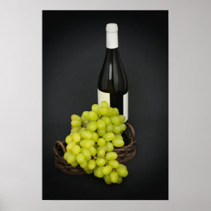 Trauben in einem Korb und Flasche Wein Poster