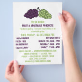 Trauben, Werbung für Grünkost Flyer (Hand)
