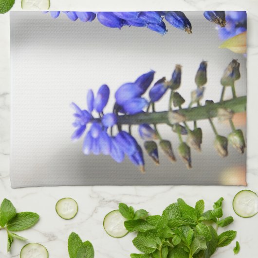 Traubenhyakinth Geschirrtuch (Gefaltet)