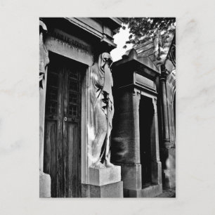 Trauern im Friedhof Postkarte