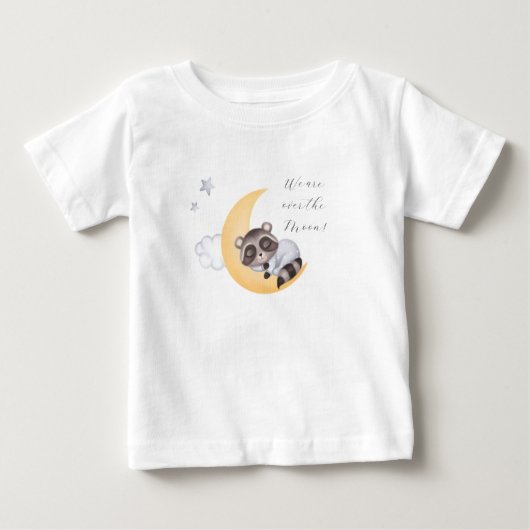Traum über der Raccoon Babydusche des Mondes Baby T-shirt (Vorderseite)