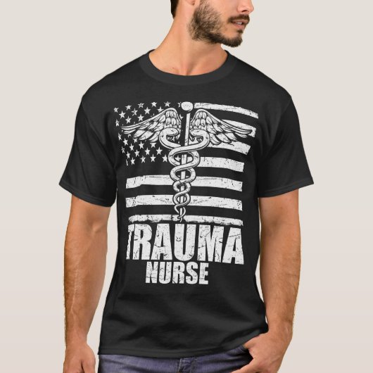 Trauma Nurse American Flag T-Shirt (Vorderseite)
