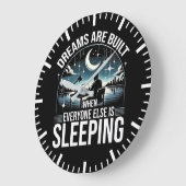 Träume entstehen, wenn jeder Erfolg hat Große Wanduhr (Winkel)