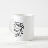 Träume fordern Husteltypografie-Tasse Kaffeetasse (Vorderseite Links)