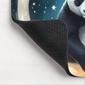 Träumen im Mondlicht: Pandas Celestial Serenade Mousepad (Ecke)