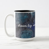 Träumen Sie eine große Inspirationsgalaxie in Blau Zweifarbige Tasse (Links)