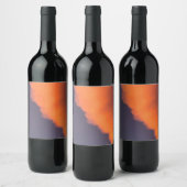 Träumende, magische Wolken in traumhaften, magisch Weinetikett (Flaschen)