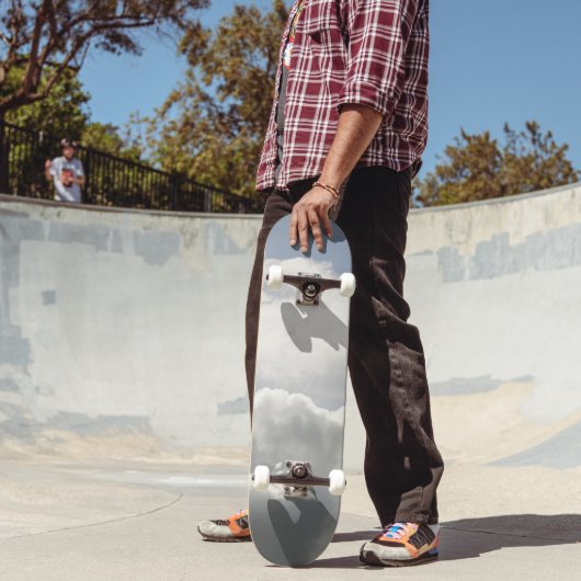 Träumerische karibische Wolken 10 Skateboard (Außenbereich 2)
