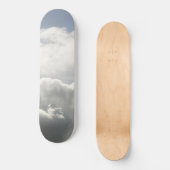 Träumerische karibische Wolken 10 Skateboard (Vorderseite)