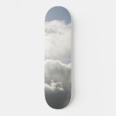 Träumerische karibische Wolken 10 Skateboard (Vorderseite)