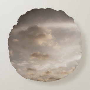 Träumerische karibische Wolken 5 Rundes Kissen