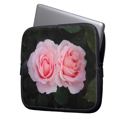 Träumerische Rosen-Neopren-Laptop-Hülsen Laptopschutzhülle (Vorderseite Links)