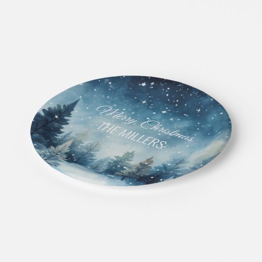 Traumhafte schneebedeckte Winterlandschaft Pappteller (Schrägansicht)