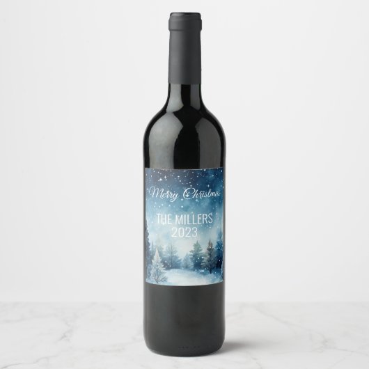 Traumhafte schneebedeckte Winterlandschaft Weinetikett (Vorderseite)