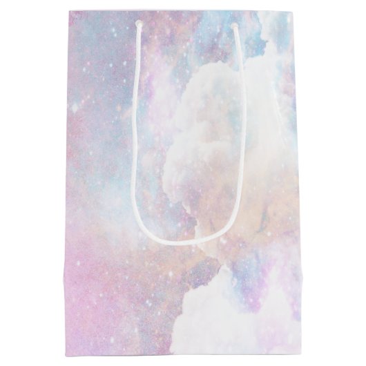 Traumhafte Wolken und Sterne Mittlere Geschenktüte (Rückseite)
