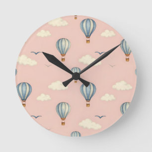 Traumhaftes Heißluftballon-Himmel-Muster Runde Wanduhr