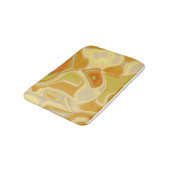 Traumlandschaft in Gold Badematte (Schrägansicht)