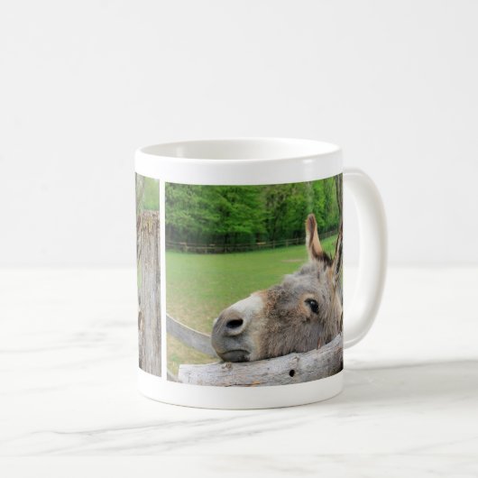 Traurige und einsame Donkey-Tasse Kaffeetasse (VorderseiteRechts)