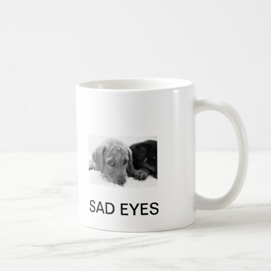 TRAURIGER AUGEN-WELPE KAFFEETASSE (Rechts)