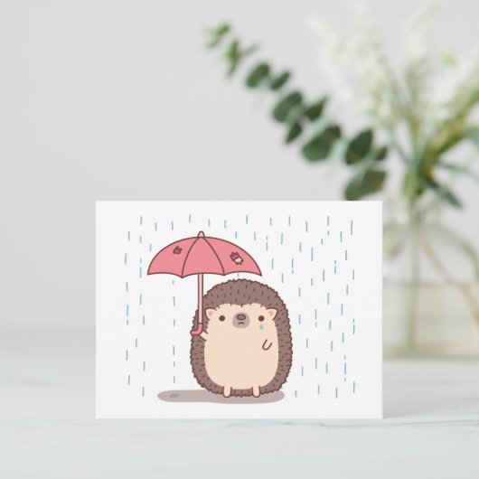 Trauriger Igel, der Regenschirm hält Postkarte (Stehend Vorderseite)