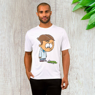 Trauriger Jungenwissenschaftler mit gescheitertem T-Shirt