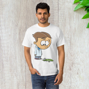 Trauriger Jungenwissenschaftler mit gescheitertem  T-Shirt