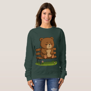 Trauriger süßer Teddybär auf der Bank – Emotionale Sweatshirt