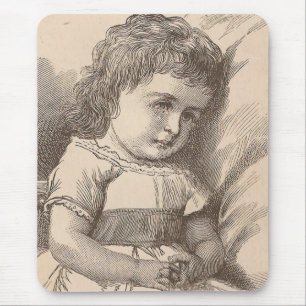 Trauriges kleines Mädchen Mousepad