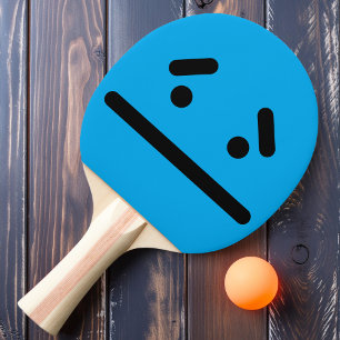 Trauriges leeres Gesicht Blaues Ping-Pong-Schläger Tischtennis Schläger