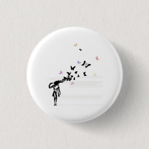 Trauriges Mädchen und Schmetterling Button