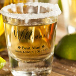 Trauzeuge Hochzeitstag und Personalisierte Namen Schnapsglas<br><div class="desc">Personalisiertes Glas für Ihren Trauzeuge - ein schönes Hochzeitsgeschenk für Ihre Hochzeitsfeier. Stilvolles,  minimalistisches Design in moderner,  schwarzer Typografie. Die Namensvorlage ist Set bereit für Sie,  um mit dem Namen Ihres Trauzeugen,  der Braut und Bräutigam Namen und das Hochzeitstermin anpassen.</div>