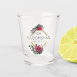 Trauzeuge Rote Rose Hochzeitstag Mit Monogramm Schnapsglas<br><div class="desc">Personalisiertes Schnapsglas für Sie, um mit dem Monogramm Ihres Trauzeugen, der Braut und Bräutigam-Initialen und dem Hochzeitstermin. Das Design ist mit rote Rosen, Eukalyptus und Grünpflanzen auf einem goldgeometrischen, diamantenförmigen Rahmen gestaltet. Ein schönes Hochzeitsgeschenk für Ihre Hochzeitsfeier. Bitte stöbern Sie in meinem Shop nach Brautmeistern, Trauzeuginnen etc. oder schreiben Sie...</div>