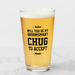 Trauzeuge Vorschlag Umarmung für die Akzeptanz von Glas<br><div class="desc">Holen Sie sich die Hochzeitsfeier stilvoll mit einem lustigen personalisierten Trauzeuge Angebot Bier Glas. Das Design verfügt über stilvolle moderne Typografen-Namen und eine anpassbare Anfrage lesen "Werden Sie mein Trauzeuge? Umarmen, um zu akzeptieren". Der gesamte Text ist einfach anzupassen oder zu löschen. Diese einzigartige und originelle Biergläser machen aus eleganten...</div>