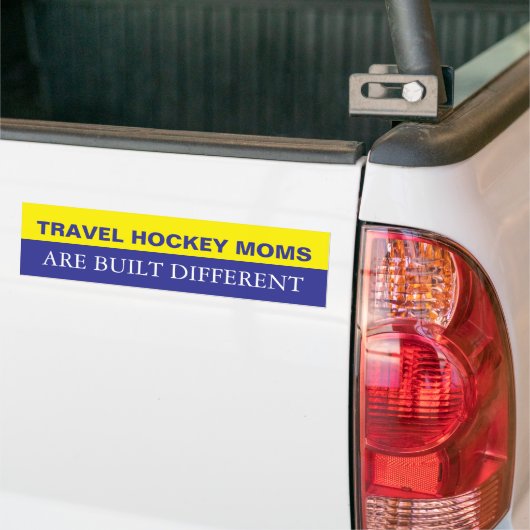 Travel Hockey Moms are Built Different Autoaufkleber (Auf Lkw)