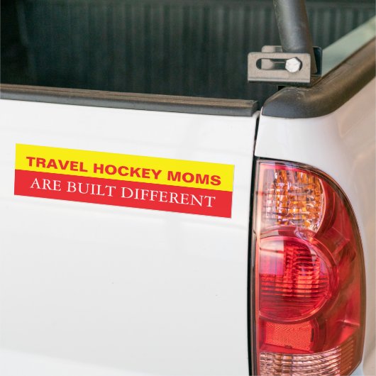 Travel Hockey Moms are Built Different Autoaufkleber (Auf Lkw)