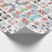 Travel Stamps Pattern Wrapping Paper Geschenkpapier (Ecke)