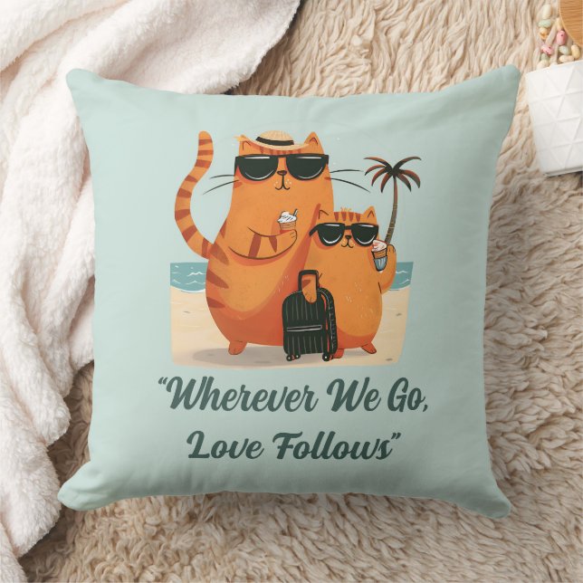 Travelling Cat Love Moment Kissen (Decke)