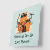 Travelling Cat Love Moment Wall Clock Quadratische Wanduhr (Winkel)