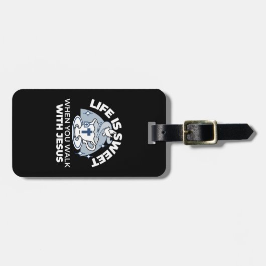 Treatment of the Faithful Living Art - Teacup with Gepäckanhänger (Vorderseite horizontal)