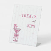 Treats and Sips Sign | A Tiny Bit Engaged Sockelschild (Vorderseite)