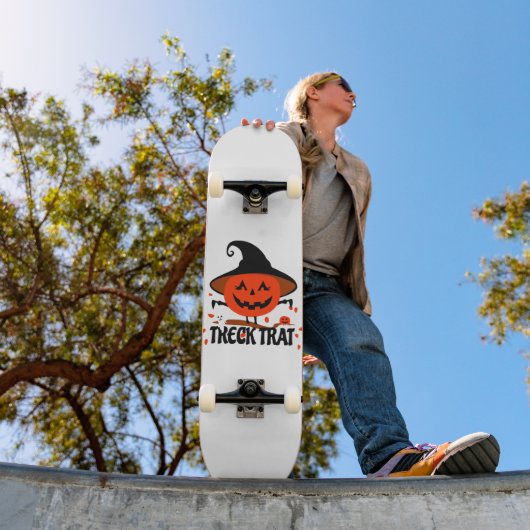 Treck Trat Pumpkin Lächeln Skateboard (Außenbereich 1)