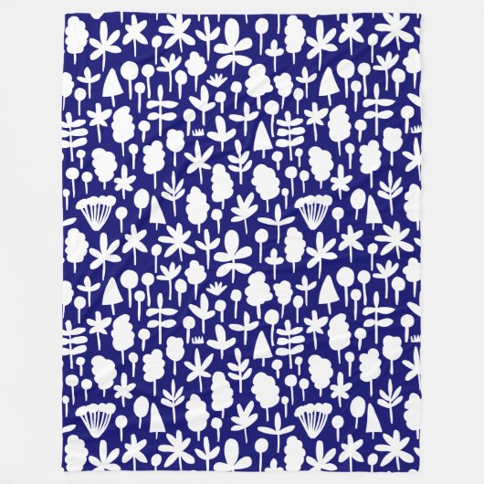Tree and Leaf form Pattern 051017 - Wt on dk Blue Fleecedecke (Vorderseite)