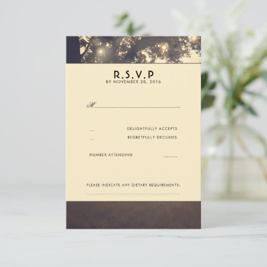 Tree Branches Lights Wedding RSVP Karten (Stehend Vorderseite)