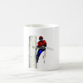 Tree Chirurg Arborist am Werk zur Zeit Chainsaw Kaffeetasse (Mittel)