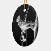 Tree Chirurg Arborist am Werk zur Zeit Chainsaw Keramikornament (Links)