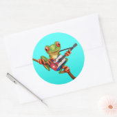 Tree Frog Playing Cuban Flag Guitar Blue Runder Aufkleber (Umschlag)